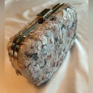 Lulu Townsend muted floral clutch